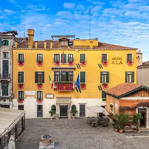 Hotel Unahotels Ala Venezia-adults 16, Veneza